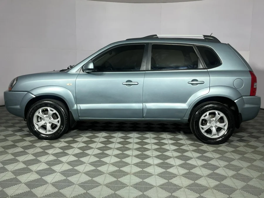 Used 2009 Hyundai Tucson 2.0 GLS - WeBuyCars Rustenburg Used 2009 Hyundai Tucson 2.0 GLS - WeBuyCars Rustenburg