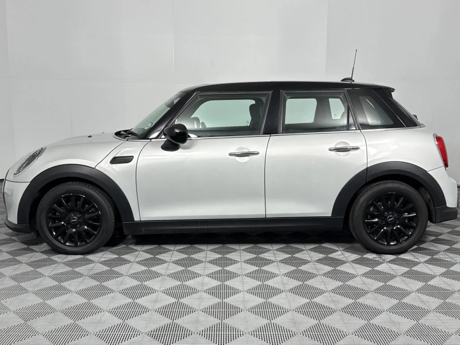 Used 2021 MINI Hatch Cooper Hatch 5-door - WeBuyCars Richmond Used 2021 MINI Hatch Cooper Hatch 5-door - WeBuyCars Richmond