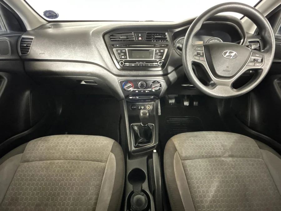 Used 2017 Hyundai i20 1.2 Motion - WeBuyCars Lansdowne