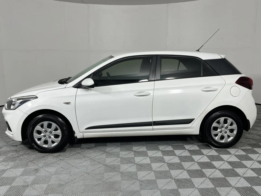 Used 2018 Hyundai i20 1.4 Motion auto - WeBuyCars Montana
