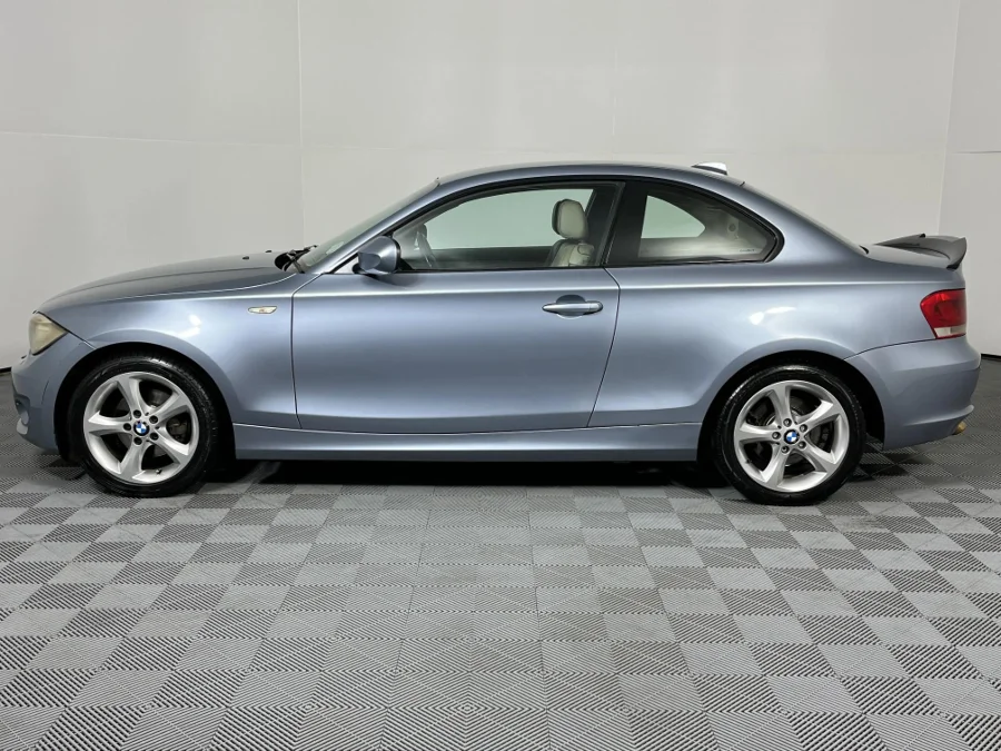 Used 2011 BMW 1 Series 120d coupe auto - WeBuyCars Montana
