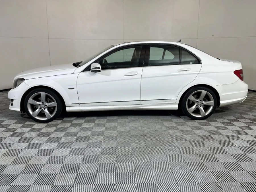 Used 2014 Mercedes-Benz C-Class C200 Avantgarde auto - WeBuyCars Midstream Used 2014 Mercedes-Benz C-Class C200 Avantgarde auto - WeBuyCars Midstream