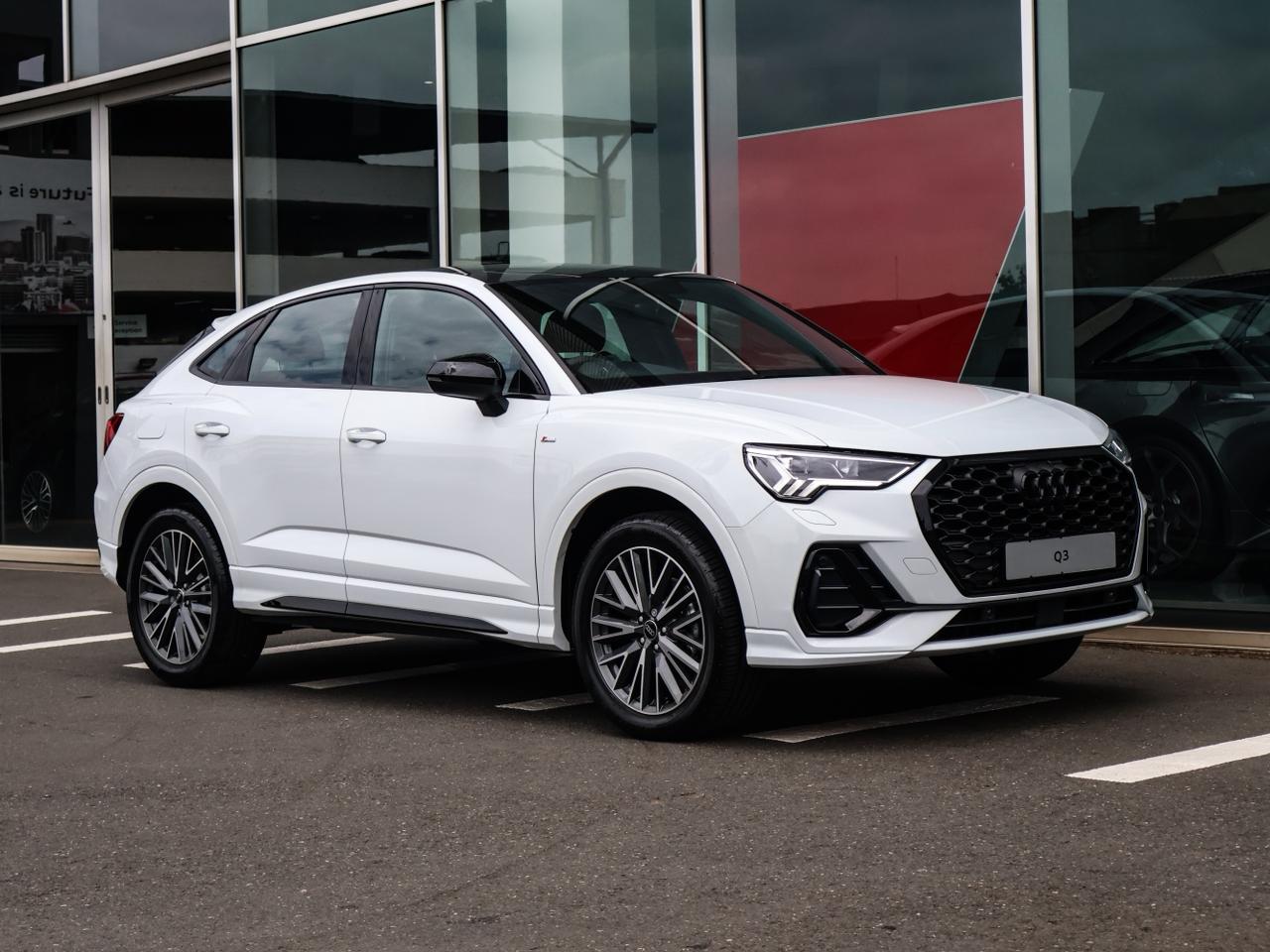 New 2026 Audi Q3 Sportback 35TDI Black Edition