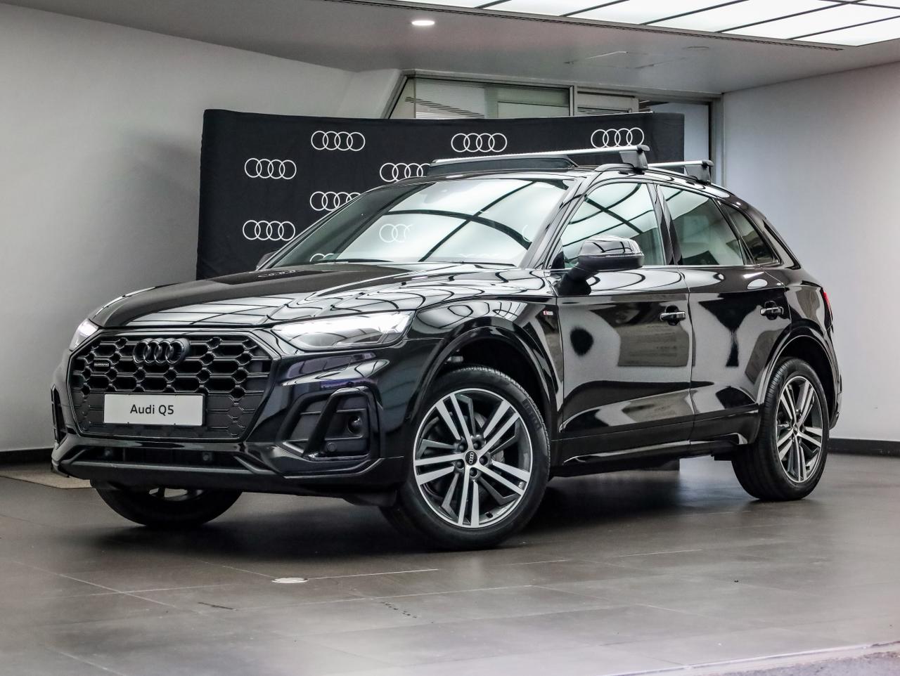 New 2026 Audi Q5 40TDI quattro Black Edition
