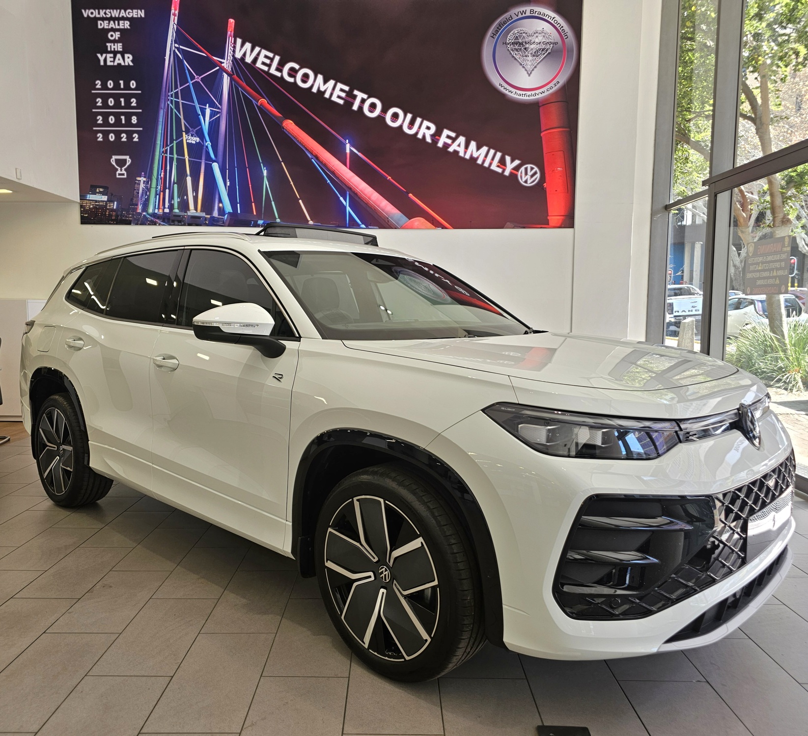 New 2026 Volkswagen Tayron 1.4TSI R-Line