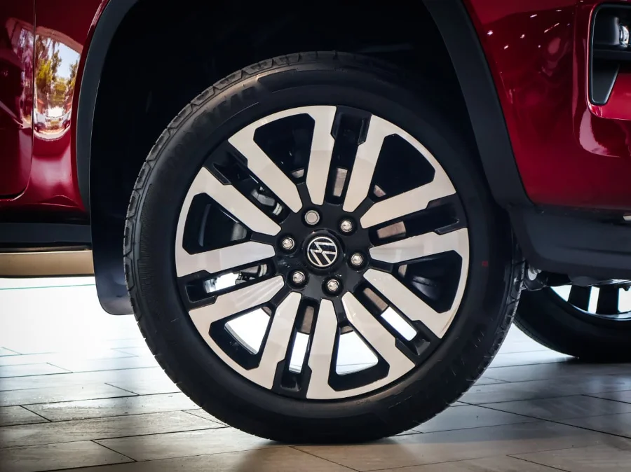 New 2026 Volkswagen Amarok 3.0TDI V6 double cab Aventura 4Motion - VW Commercial Hatfield New New 2026 Volkswagen Amarok 3.0TDI V6 double cab Aventura 4Motion - VW Commercial Hatfield New