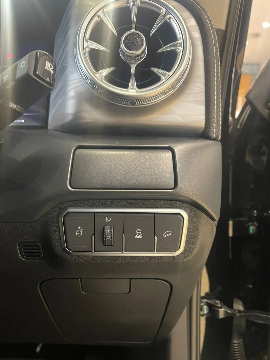 Used 2026 GWM Tank 300 2.4T Super Luxury 4WD - GWM Haval Hatfield Used 2026 GWM Tank 300 2.4T Super Luxury 4WD - GWM Haval Hatfield