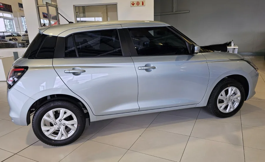 Used 2026 Suzuki Swift 1.2 GL+ auto - Suzuki Fourways