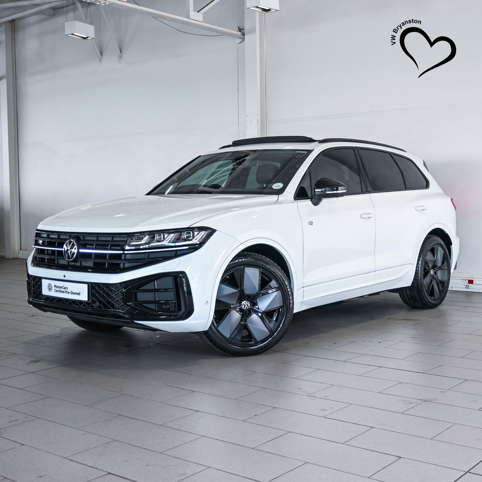Used 2025 Volkswagen Touareg V6 TDI R-Line