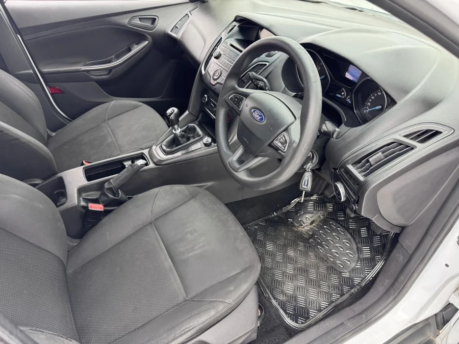Used 2017 Ford Focus sedan 1.0T Ambiente - EBK Auto