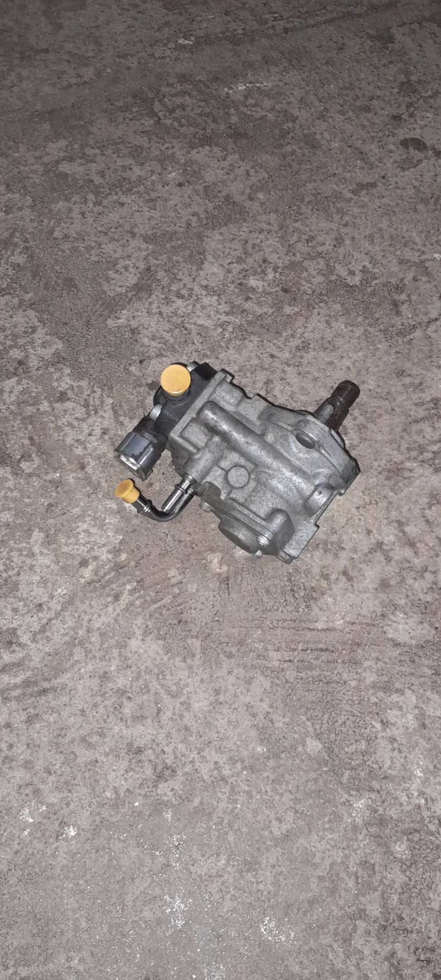 Diesel Pump Volvo S60, V60, XC60, S80 - Private Seller Diesel Pump Volvo S60, V60, XC60, S80 - Private Seller