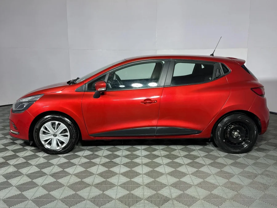 Used 2019 Renault Clio 66kW turbo Authentique - WeBuyCars Rustenburg