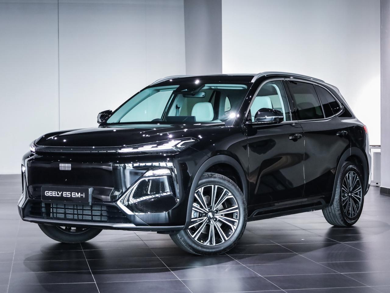 New 2026 Geely E5 EM-i Apex