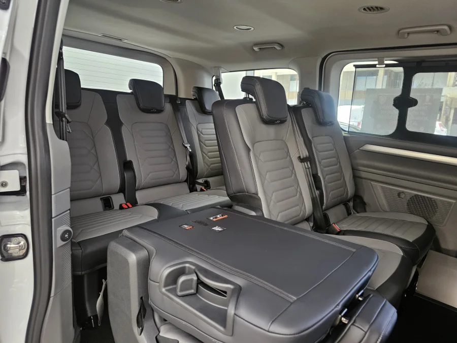 New 2026 Volkswagen Transporter 2.0TDI Kombi SWB Style 4Motion - VW Braamfontein New