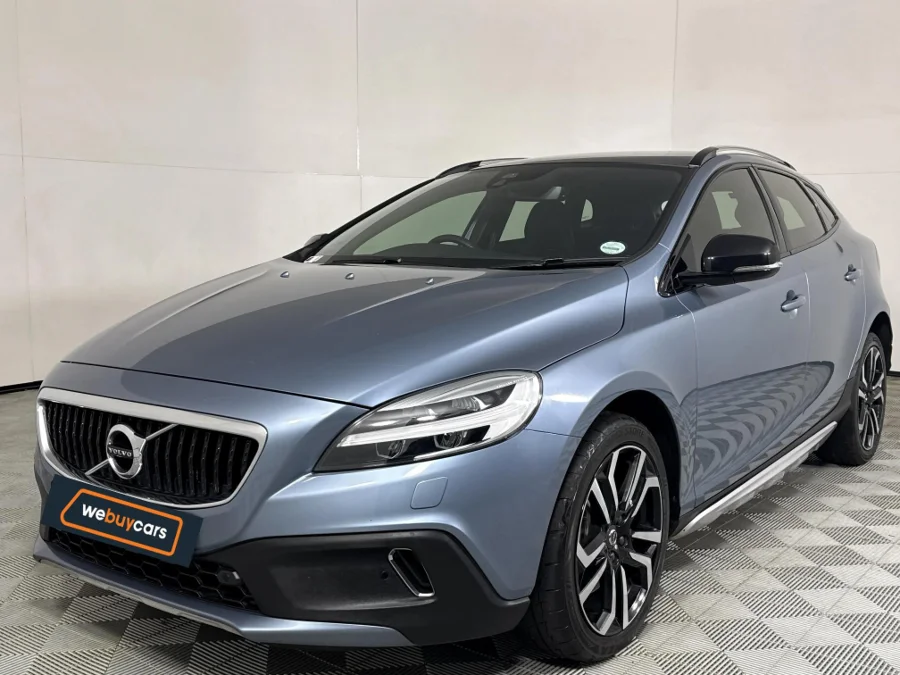 Used 2018 Volvo V40 Cross Country D3 Inscription - WeBuyCars JHB South Used 2018 Volvo V40 Cross Country D3 Inscription - WeBuyCars JHB South