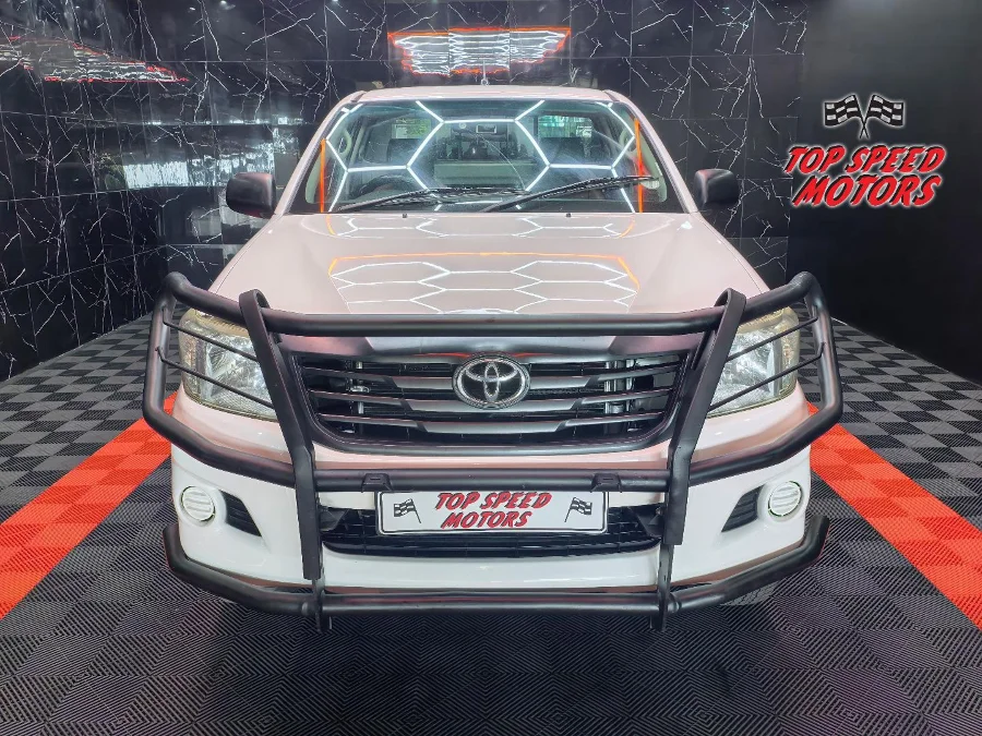 Used 2016 Toyota Hilux 2.5D-4D SRX - Top Speed Motors