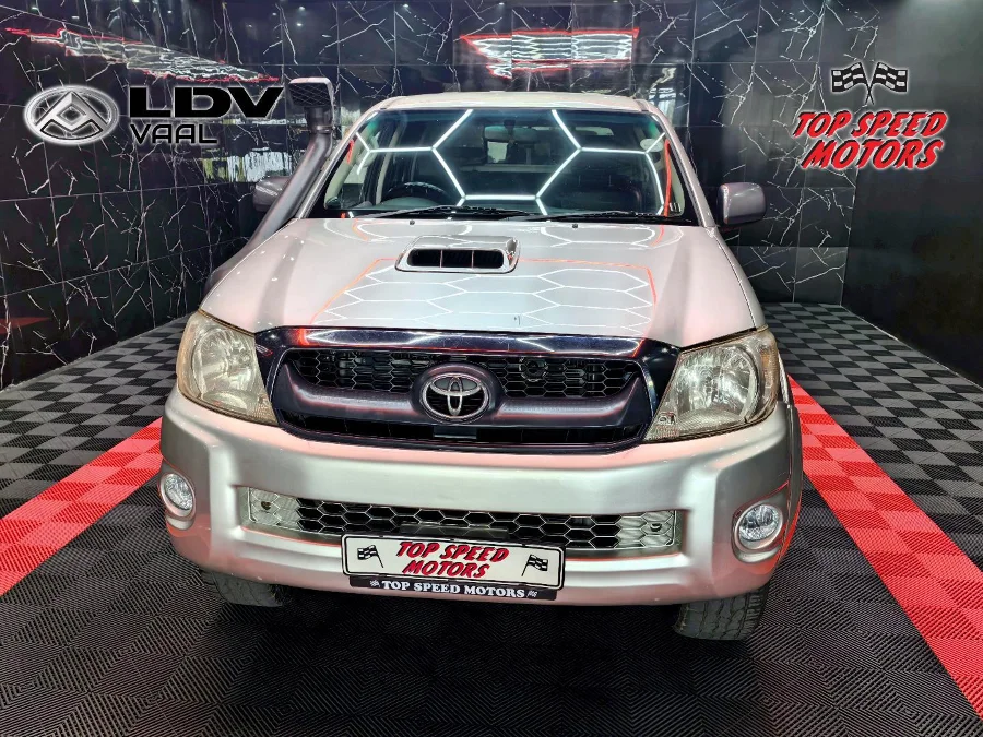 Used 2011 Toyota Hilux 3.0D-4D double cab 4x4 Raider Dakar edition - Top Speed Motors