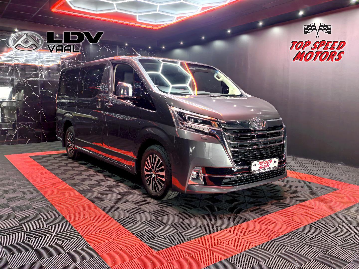 Used 2025 Toyota Quantum 2.8 LWB bus 6-seater VX Premium