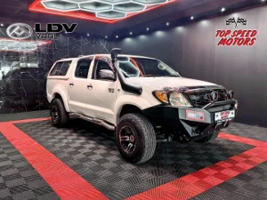 Used 2005 Toyota Hilux V6 4.0 double cab 4x4 Raider