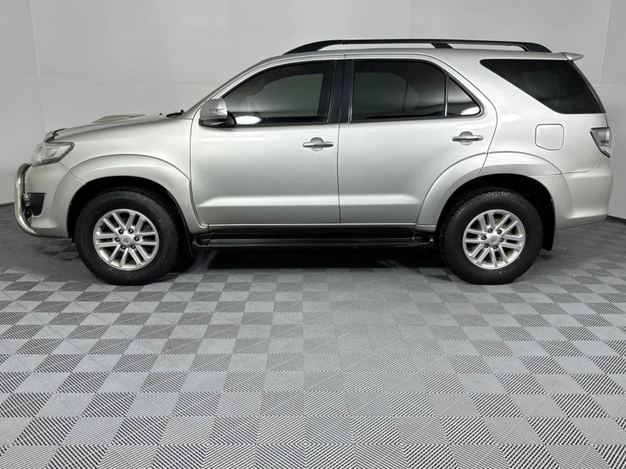 Used 2013 Toyota Fortuner 3.0D-4D 4x4 Limited auto - WeBuyCars Montana