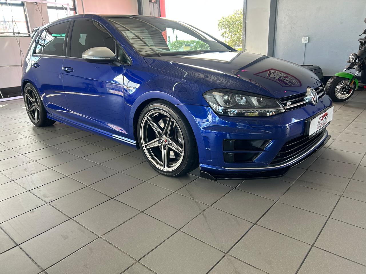 Used 2015 Volkswagen Golf R auto