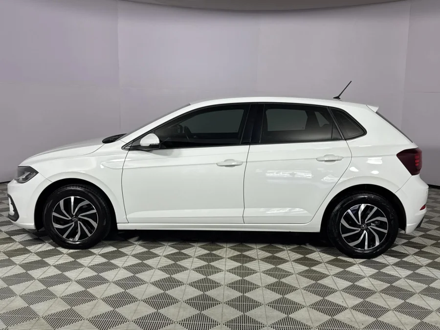 Used 2022 Volkswagen Polo hatch 1.0TSI Life auto - WeBuyCars Durban