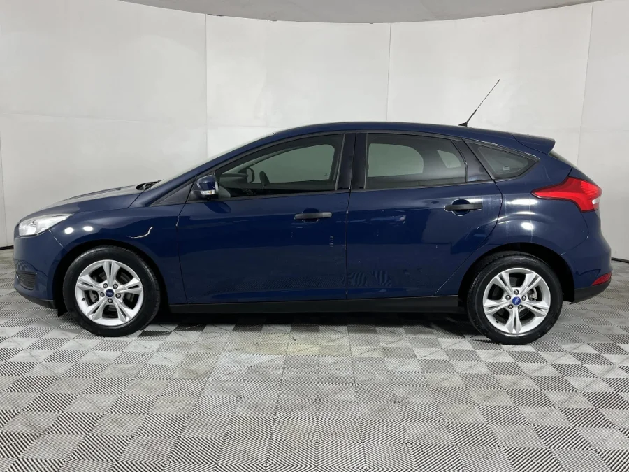 Used 2015 Ford Focus hatch 1.0T Ambiente - WeBuyCars The Dome Used 2015 Ford Focus hatch 1.0T Ambiente - WeBuyCars The Dome