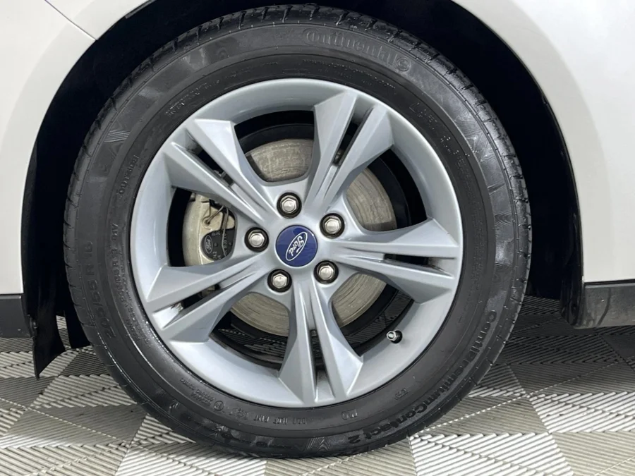 Used 2018 Ford Focus sedan 1.0T Ambiente auto - WeBuyCars Vereeniging Used 2018 Ford Focus sedan 1.0T Ambiente auto - WeBuyCars Vereeniging