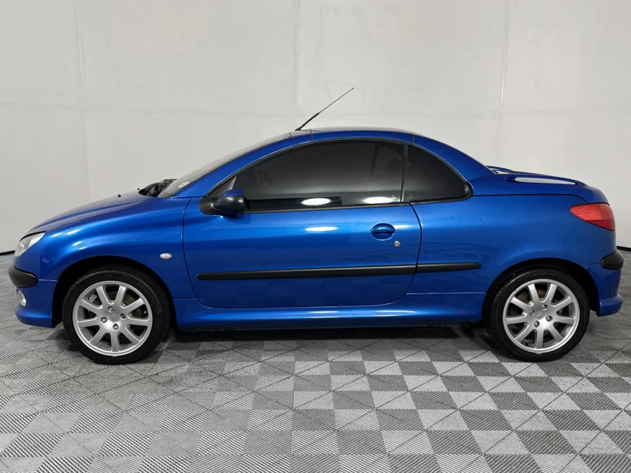 Used 2002 Peugeot 206 CC 2.0 - WeBuyCars The Dome
