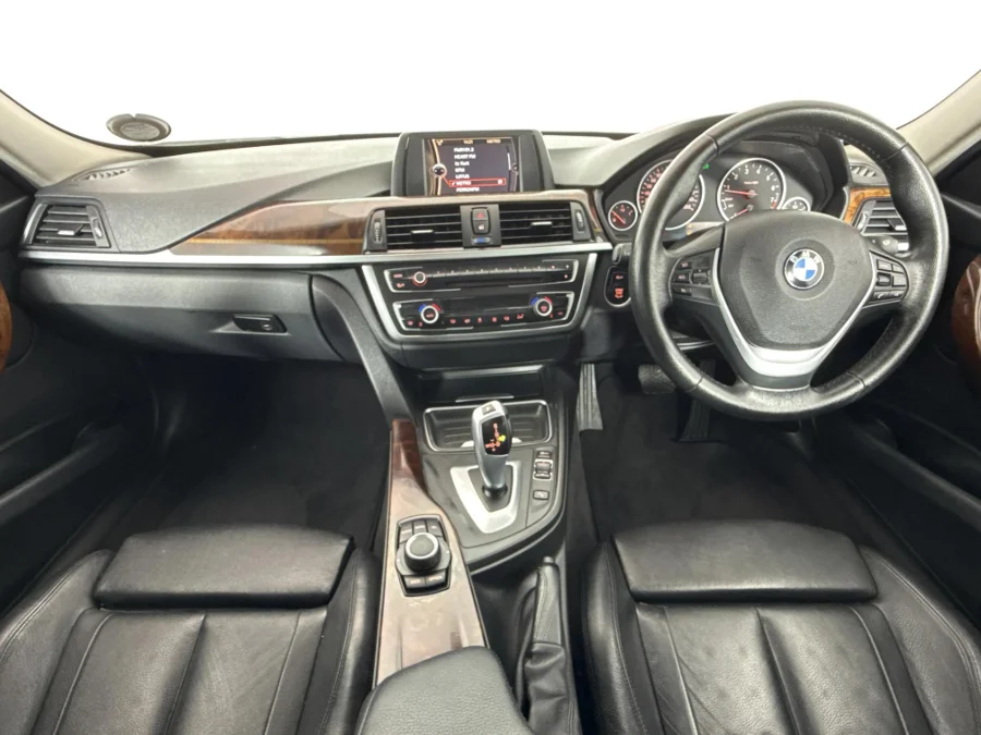 Used 2013 BMW 3 Series 320i Luxury sports-auto - WeBuyCars Lansdowne Used 2013 BMW 3 Series 320i Luxury sports-auto - WeBuyCars Lansdowne
