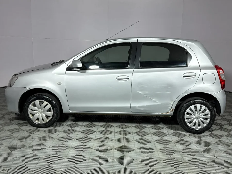 Used 2013 Toyota Etios hatch 1.5 Sprint - WeBuyCars Rustenburg Used 2013 Toyota Etios hatch 1.5 Sprint - WeBuyCars Rustenburg