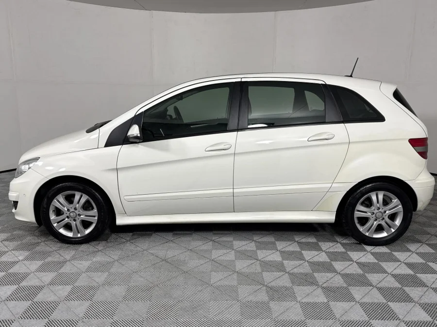 Used 2009 Mercedes-Benz B-Class B200 Sports auto - WeBuyCars The Dome Used 2009 Mercedes-Benz B-Class B200 Sports auto - WeBuyCars The Dome