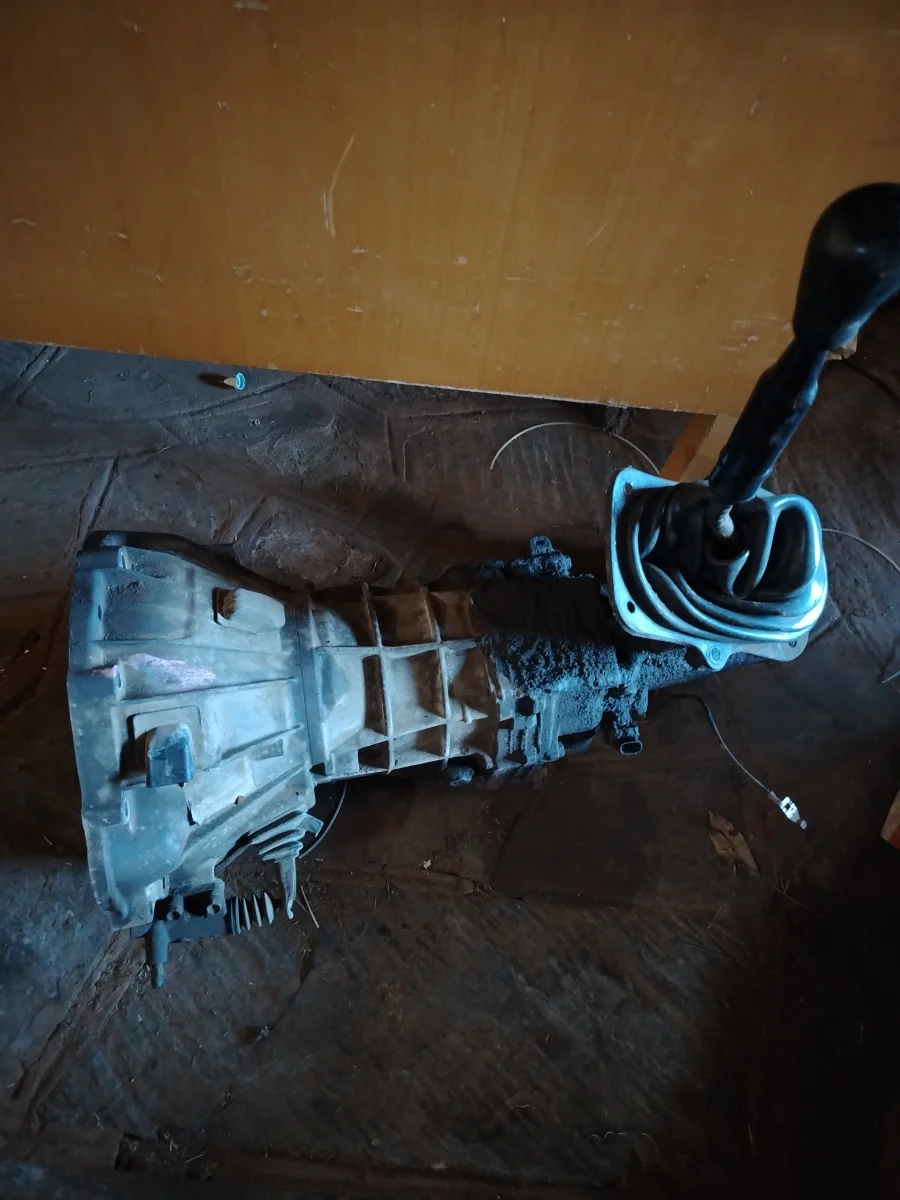 Hilux vvti manual gearbox - Private Seller Hilux vvti manual gearbox - Private Seller