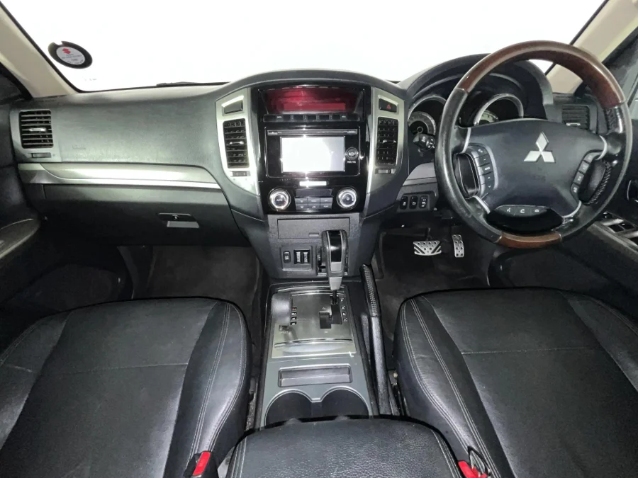 Used 2017 Mitsubishi Pajero 5-door 3.2DI-D GLS Exceed Pajero Legend Limited Edition 100 - WeBuyCars JHB South
