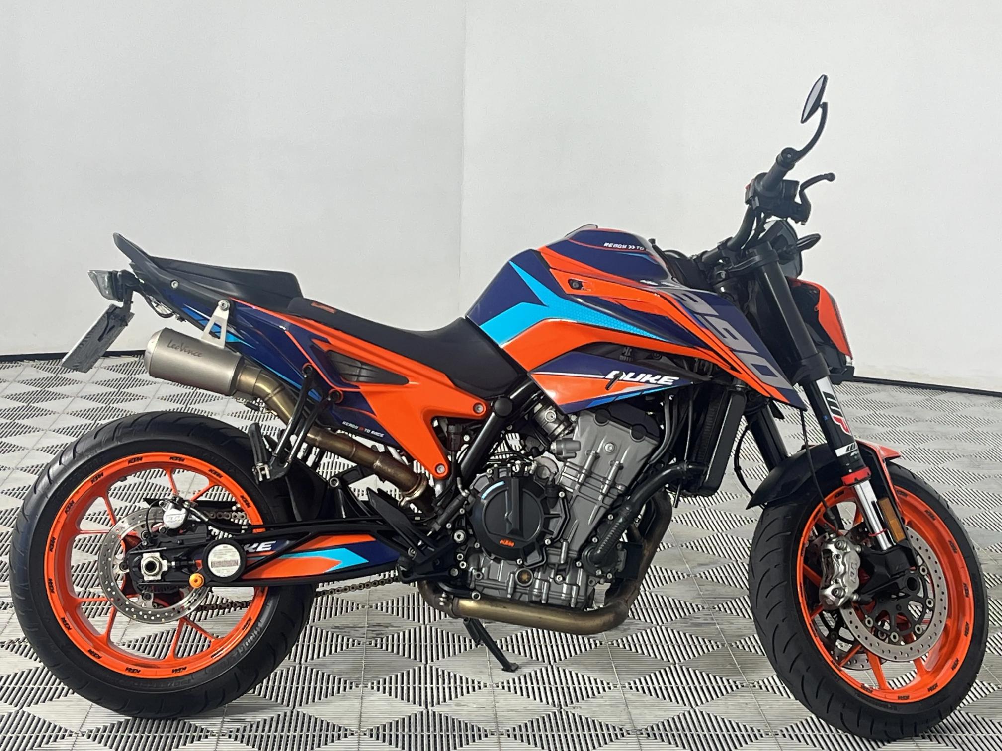Used 2022 KTM 890 Duke R