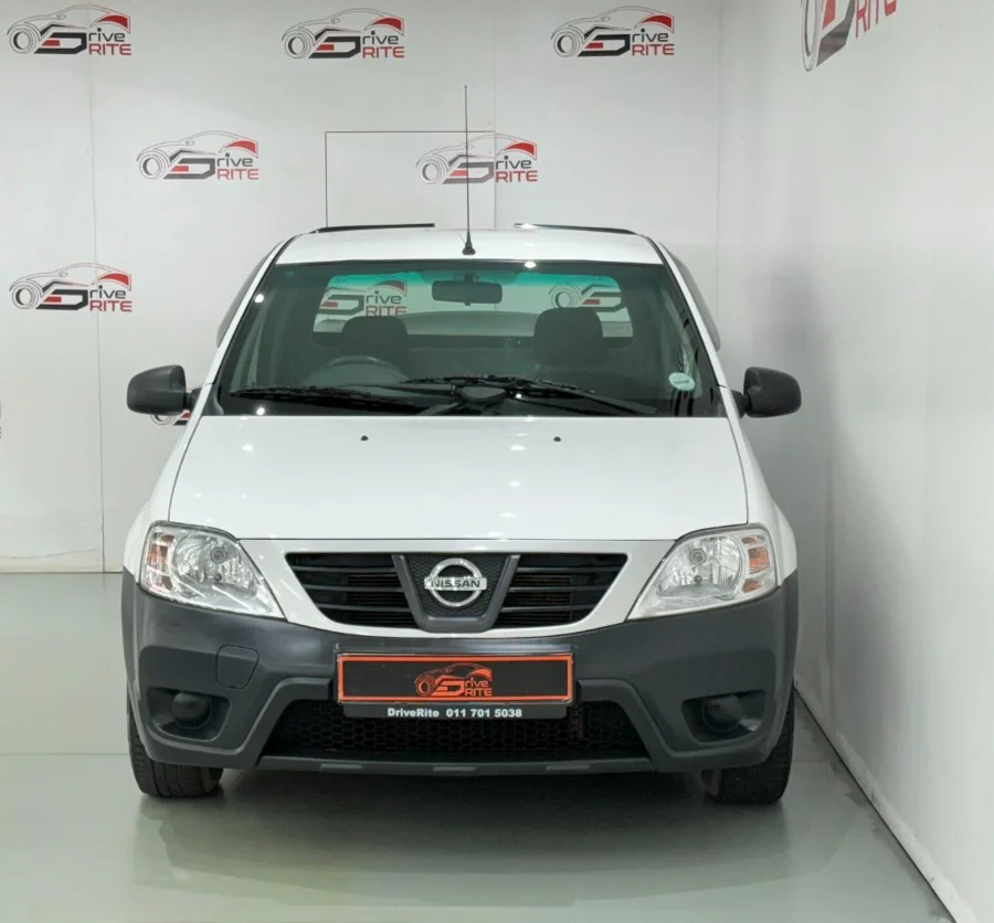 Used 2023 Nissan NP200 1.6i Stealth - Driverite Bryanston Used 2023 Nissan NP200 1.6i Stealth - Driverite Bryanston