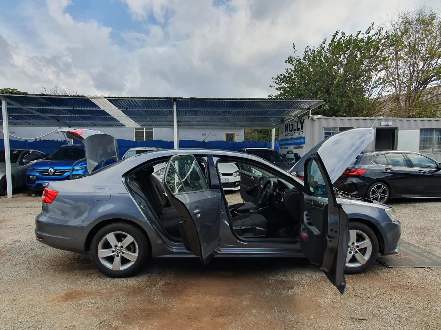 Used 2015 Volkswagen Jetta 1.4TSI Highline auto - Nolly Motors Used 2015 Volkswagen Jetta 1.4TSI Highline auto - Nolly Motors