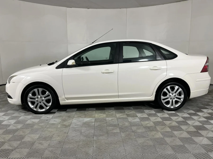 Used 2009 Ford Focus 2.0TDCi 4-door Si - WeBuyCars The Dome Used 2009 Ford Focus 2.0TDCi 4-door Si - WeBuyCars The Dome