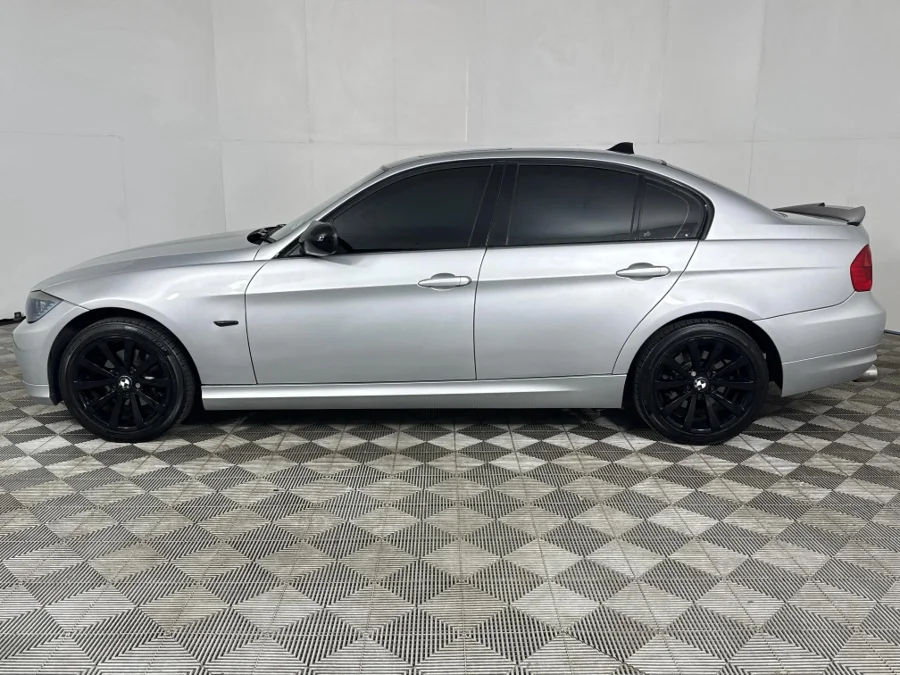 Used 2011 BMW 3 Series 320i auto - WeBuyCars George Used 2011 BMW 3 Series 320i auto - WeBuyCars George