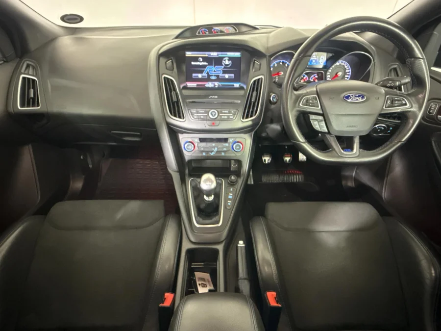 Used 2016 Ford Focus RS - WeBuyCars Midstream Used 2016 Ford Focus RS - WeBuyCars Midstream