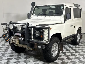 Used 2009 Land Rover Defender 90 TD station wagon Ice