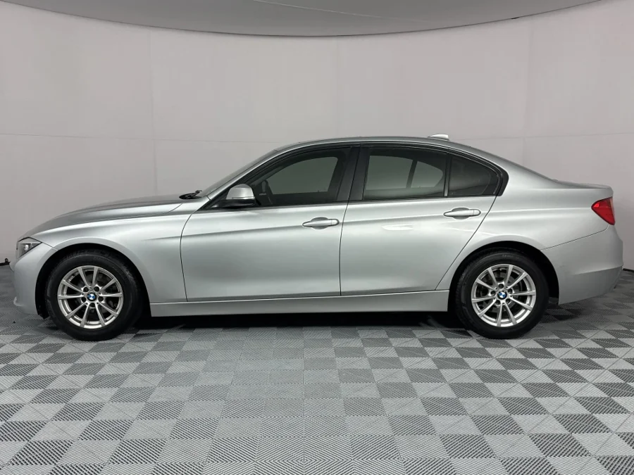Used 2014 BMW 3 Series 320i sports-auto - WeBuyCars Richmond Used 2014 BMW 3 Series 320i sports-auto - WeBuyCars Richmond