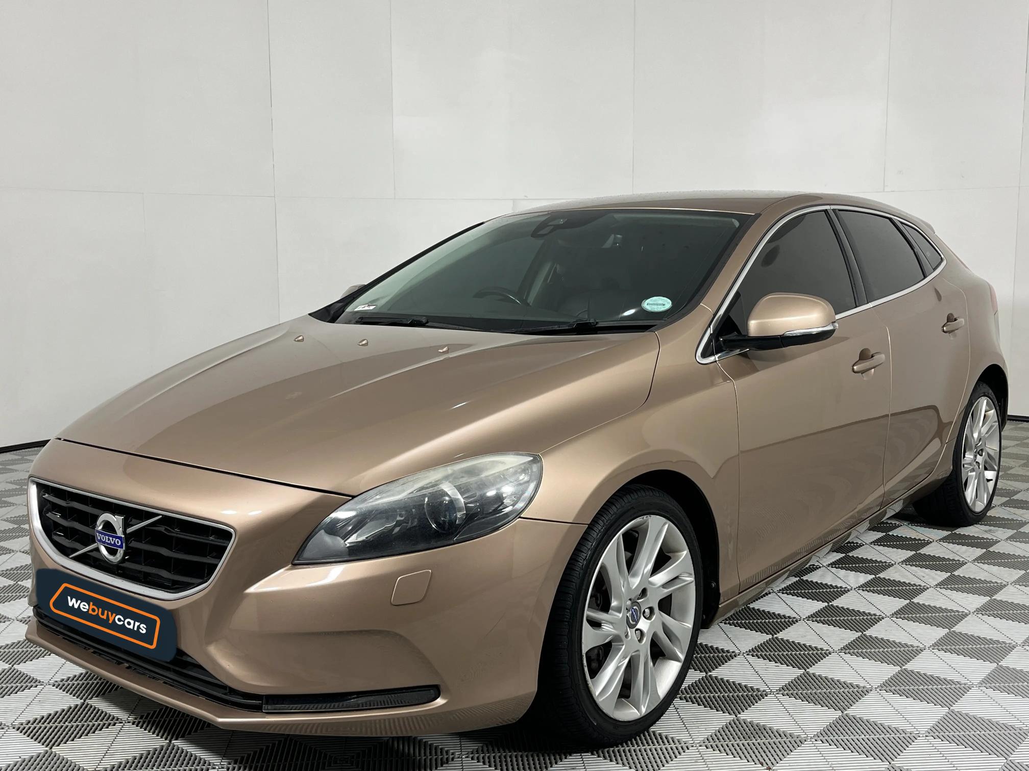 Used 2015 Volvo V40 T3 Essential