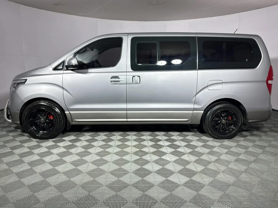 Used 2021 Hyundai H-1 2.5VGTi bus Elite 9-seater - WeBuyCars Rustenburg