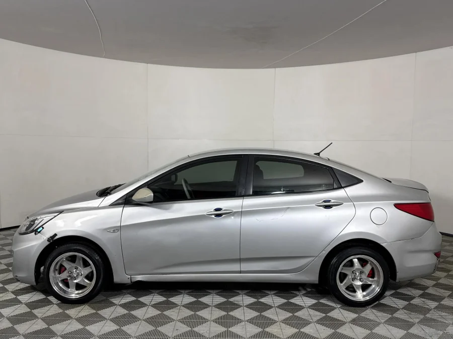 Used 2016 Hyundai Accent sedan 1.6 Motion - WeBuyCars JHB South Used 2016 Hyundai Accent sedan 1.6 Motion - WeBuyCars JHB South