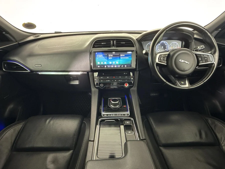 Used 2017 Jaguar F-Pace 20d AWD Chequered Flag - WeBuyCars The Dome