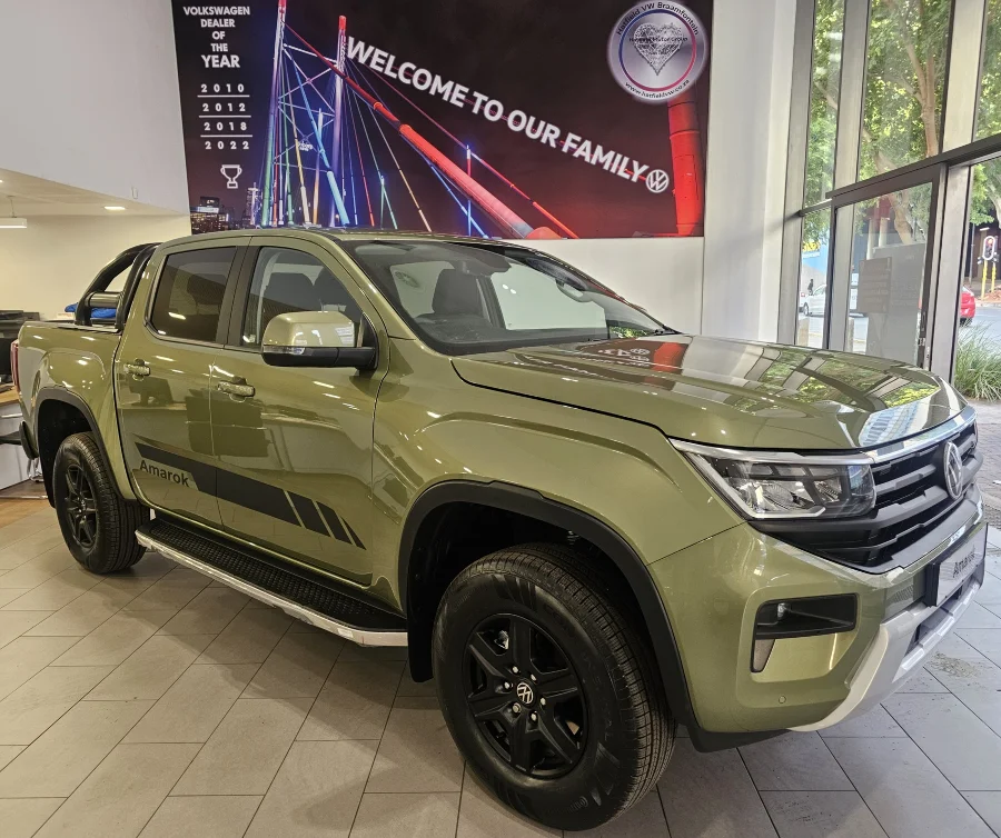 New 2026 Volkswagen Amarok 2.0TDI double cab Life - VW Braamfontein New New 2026 Volkswagen Amarok 2.0TDI double cab Life - VW Braamfontein New
