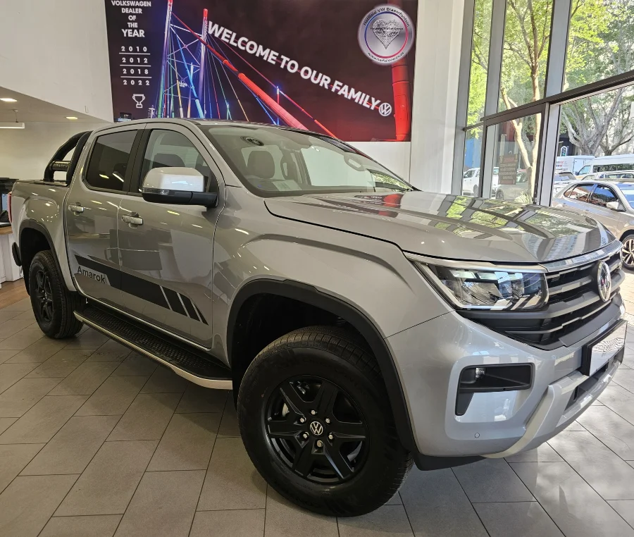 New 2026 Volkswagen Amarok 2.0TDI double cab Life - VW Braamfontein New New 2026 Volkswagen Amarok 2.0TDI double cab Life - VW Braamfontein New