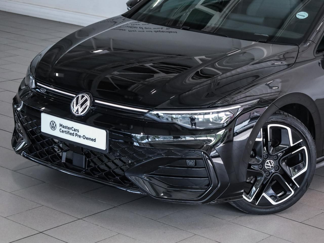 Used 2025 Volkswagen Golf 1.4TSI R-Line Plus