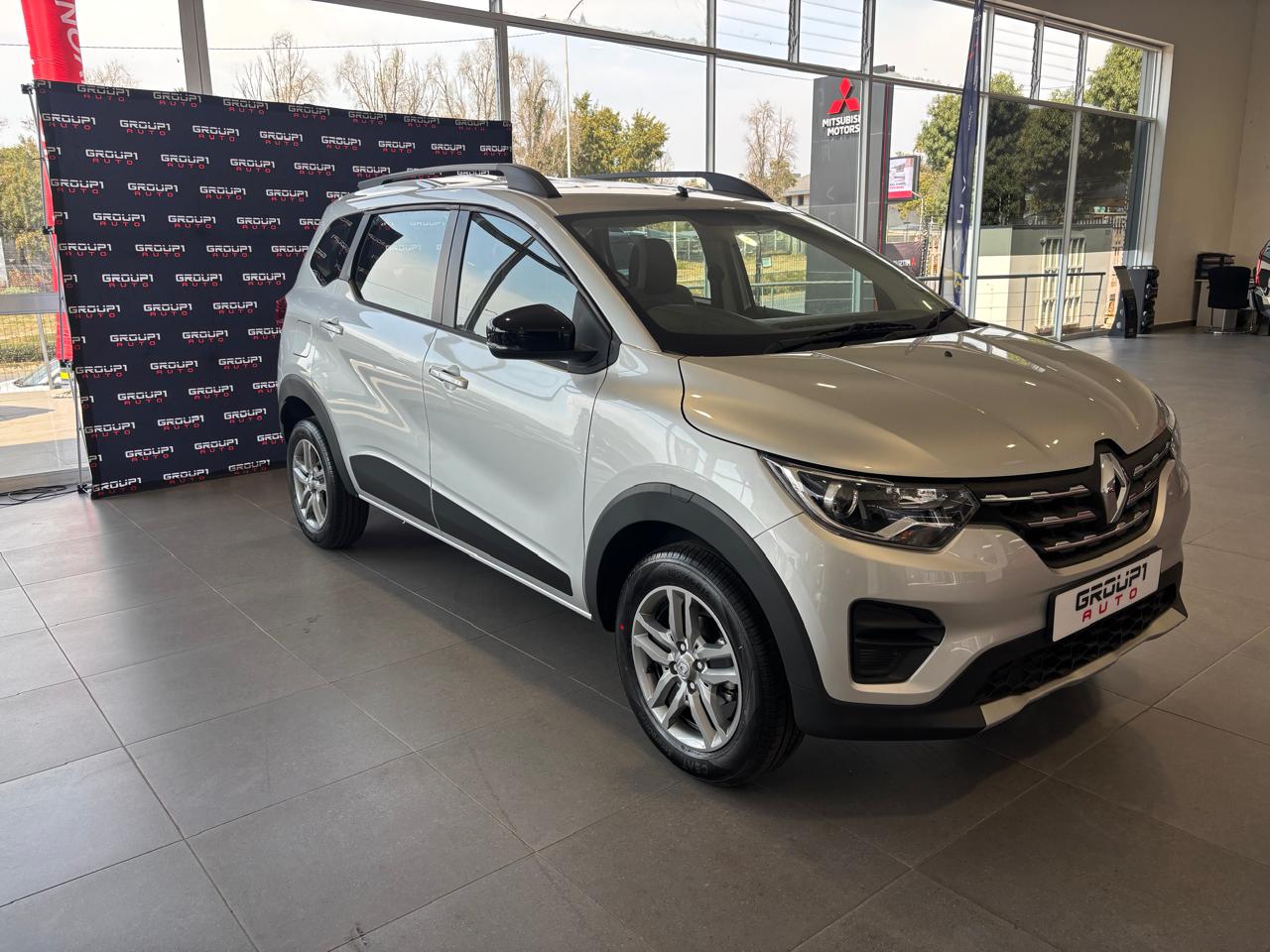 Used 2025 Renault Triber 1.0 Dynamique